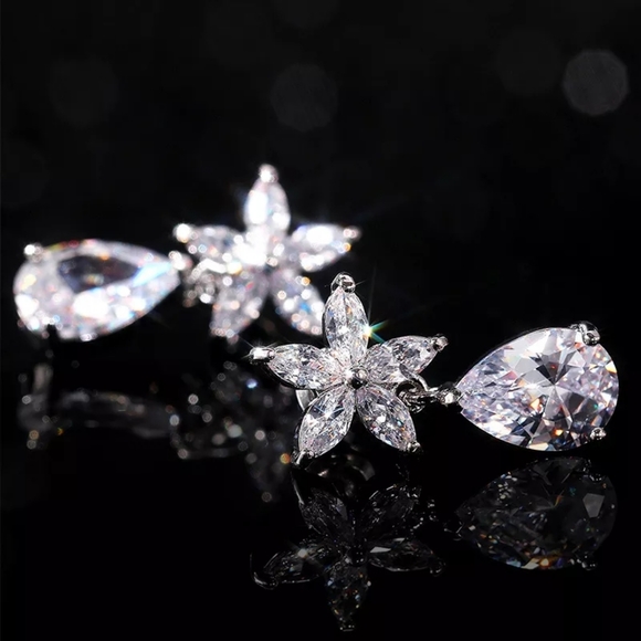 Romantic Shiny White Flower Tear Drop Earrings - Picture 4 of 4